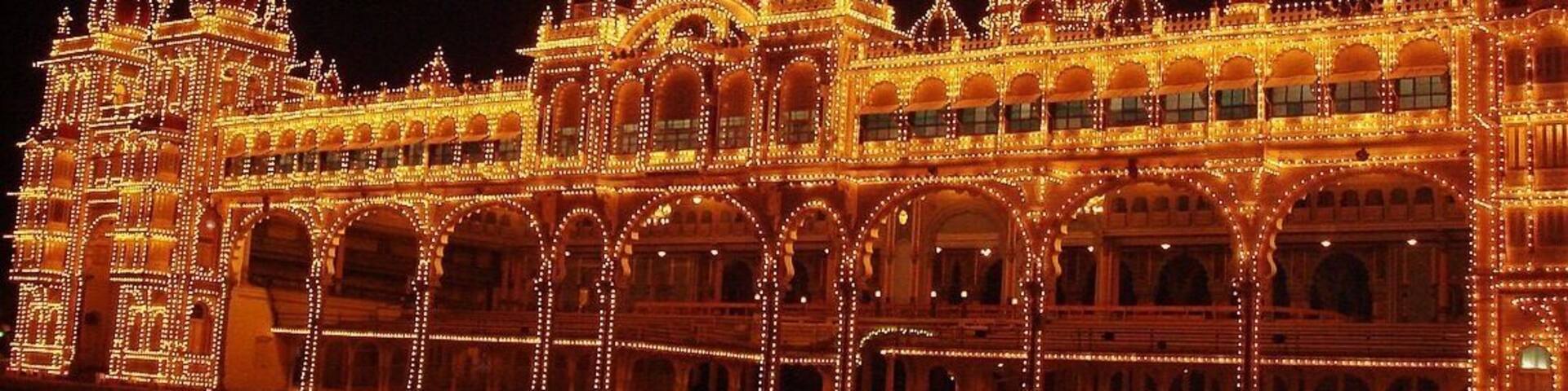 Mysore palace at night.
#BestOf5 #Patterns
#Golden