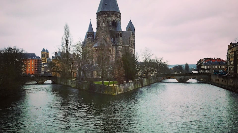 Beautiful Little church on the river lovely walk along the river or if you fancy shopping large town center