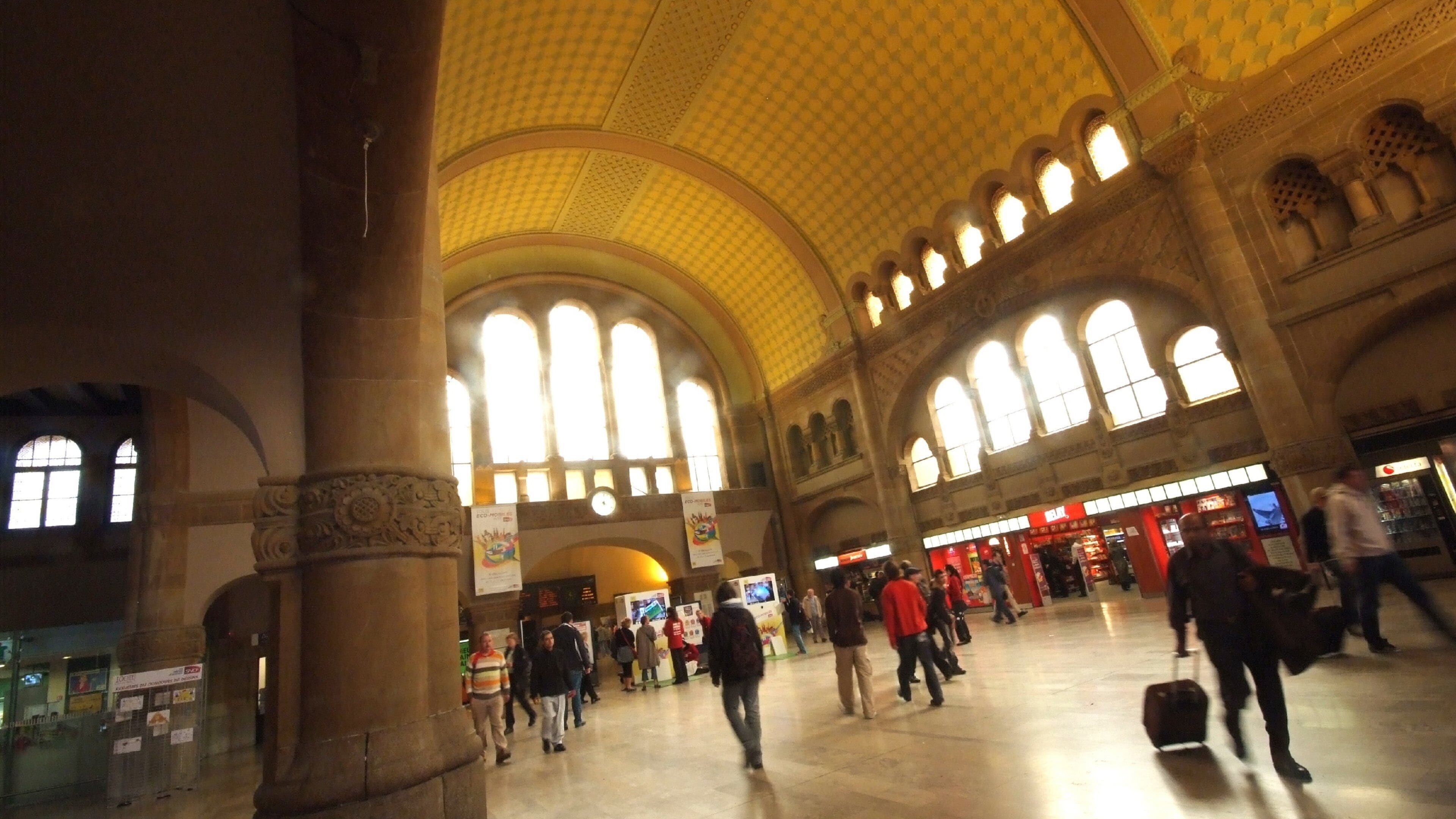 Metz which includes heritage architecture and interior views as well as a large group of people