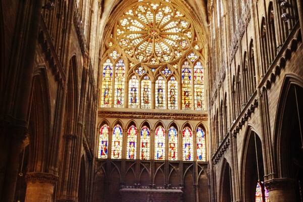 Looking back at the main entrance of the Metz Cathedral