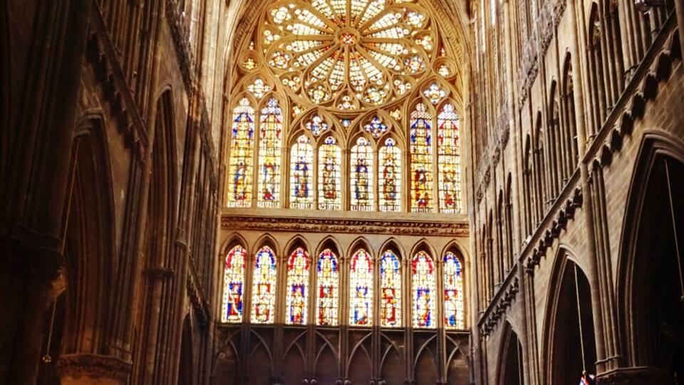 Looking back at the main entrance of the Metz Cathedral