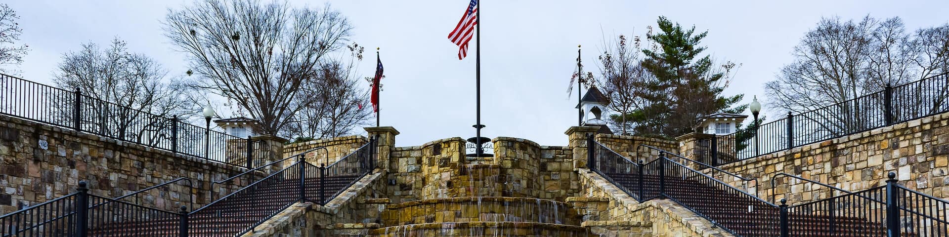 FB0EXH Fountain of steps with flag