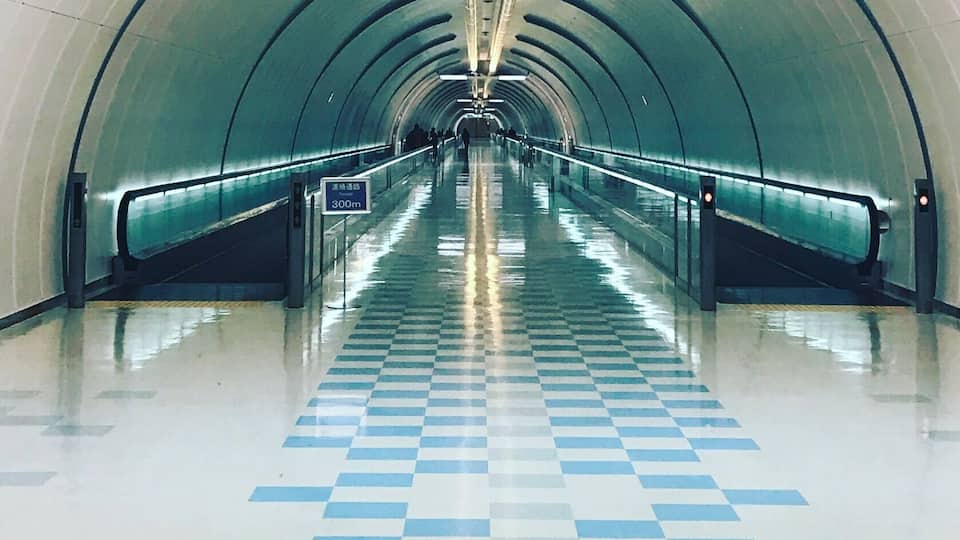 Airport life...love a good travelator! #airport #tokyo #lifeatexpedia #merch #architecture #stunningstructures