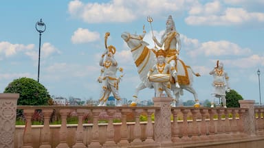 Vivah Of Shiva distant shot of shiva statue ride on a cow, , mahakal corridor hd images, Ujjain Shiva Shri Mahakaleshwar Jyotirlinga Temple