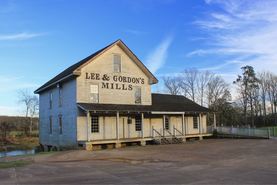 Lee and Gordon's Mills is one of the oldest gristmills in the state, located approximately 1 mile from the Chickamauga Chattanooga National Military Park in the historic town of Chickamauga. The property has been placed on the National Register of Historical Places. It was used by both the Union and Confederate armies as a place to cross the Chickamauga River during the great Battle of Chickamauga.