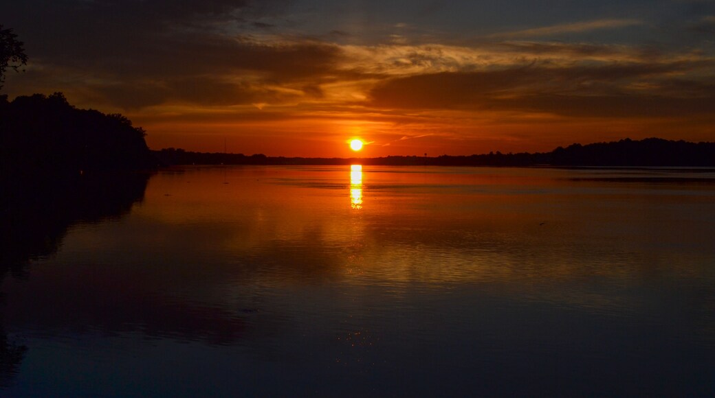 sunrise over the Delaware River