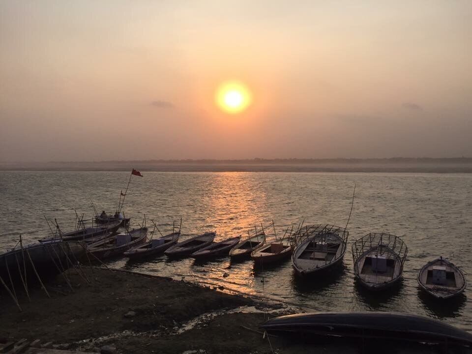 Sunrise on the Ganges was spectacular 

#india #ganges #boats #varanasi #spiritual #sunrise