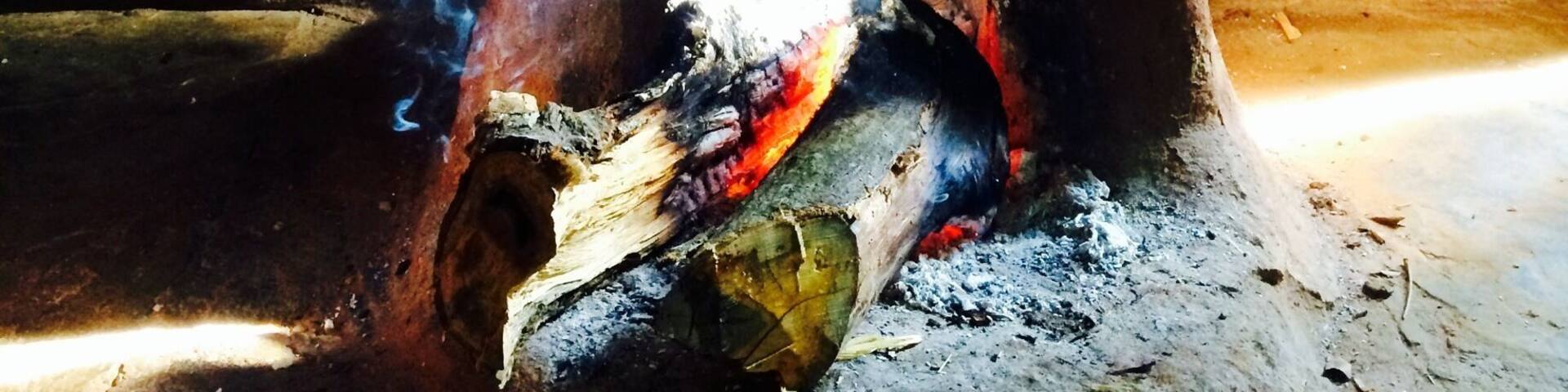 #restaurant
Its a completely different feel when u have food made of the primitive wooden log n cement chulhaa. It tastes so much tastier. Its a must try. Takes you to the golden old days😀