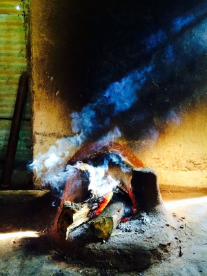 #restaurant
Its a completely different feel when u have food made of the primitive wooden log n cement chulhaa. It tastes so much tastier. Its a must try. Takes you to the golden old days😀