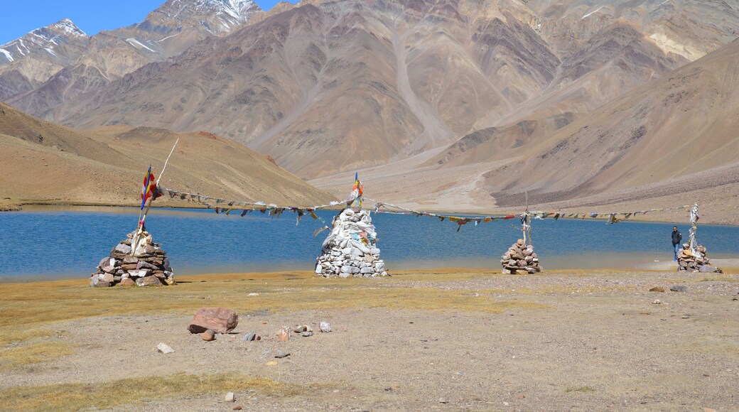 #moonlake Just 120 kms away from Manali in the heart of spiti valley has its own charm spread along kms.