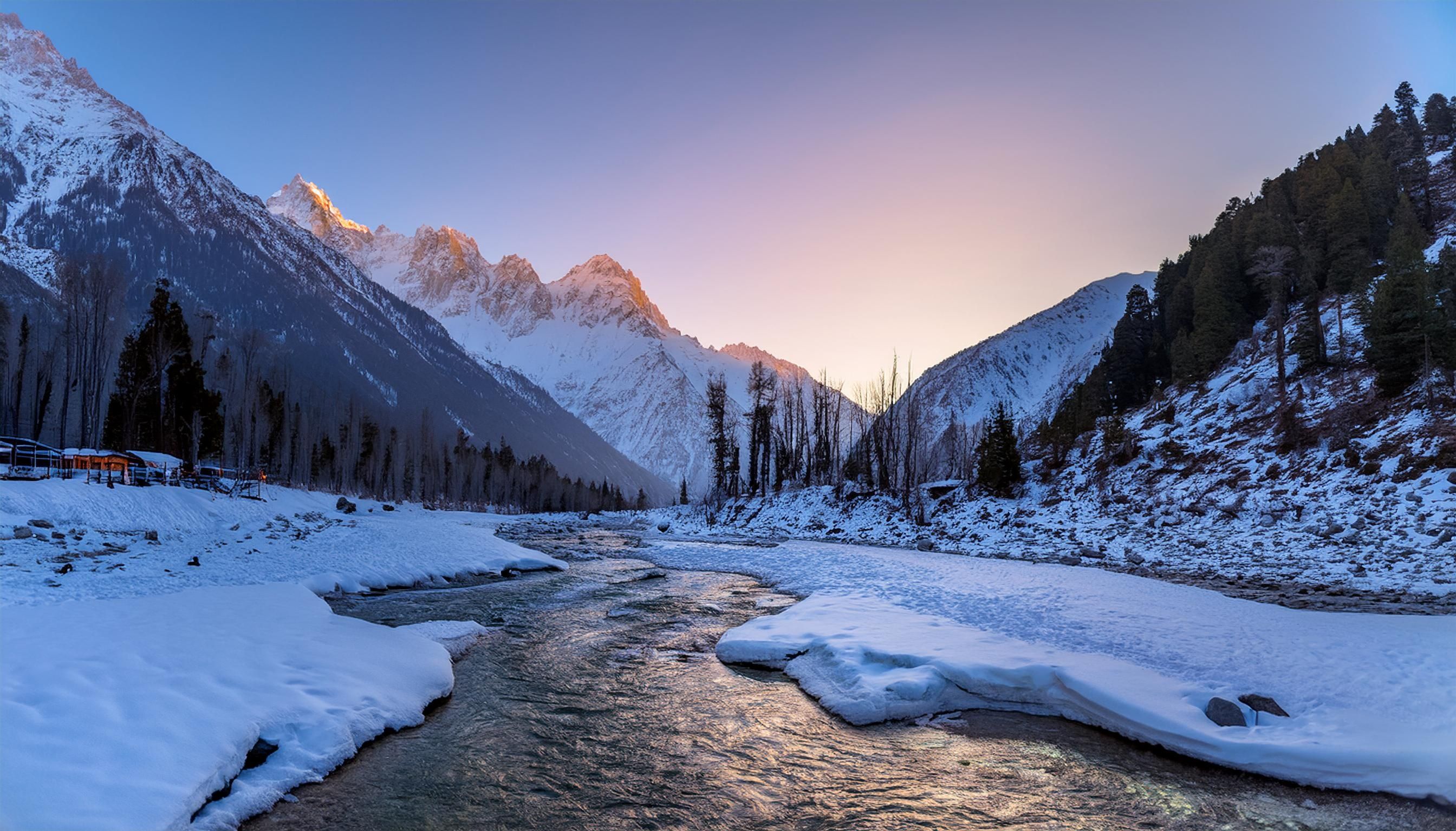Frozen Wonderland of Sonamarg in Winter in Srinagar, jammu and Kashmir, India