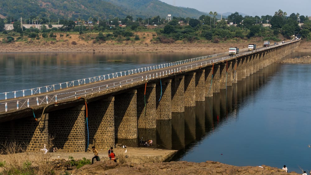 world's tallest statue, statue of unity at narmada dam also called as Sardar Sarovar Dam