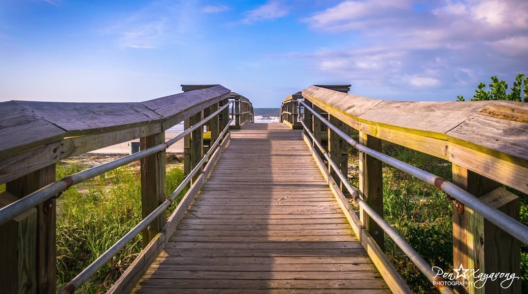 Beach access from the park