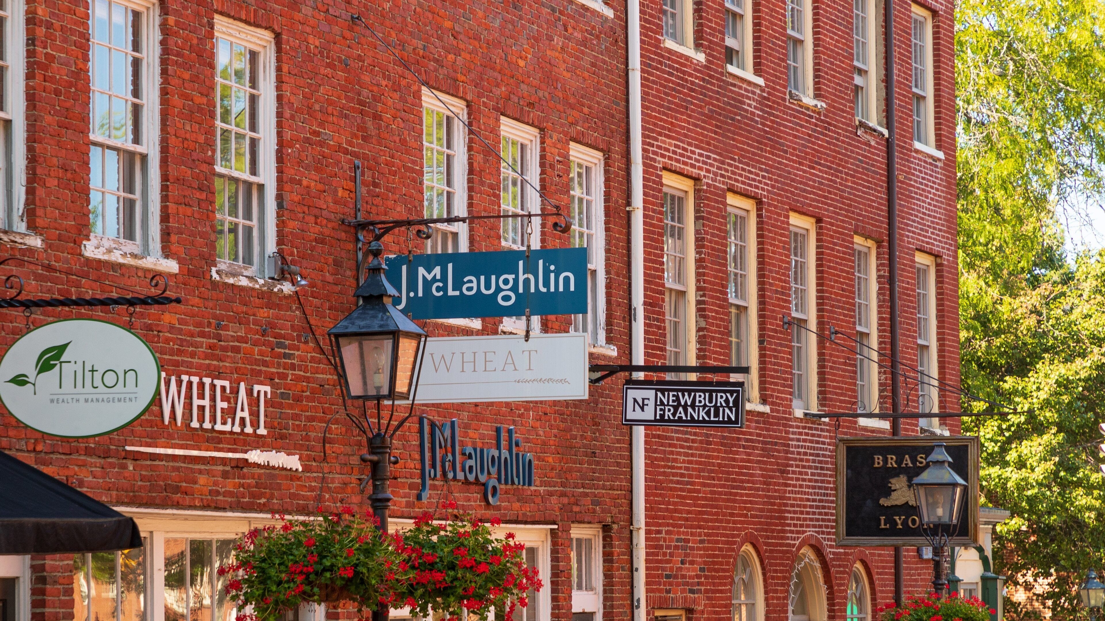 Newburyport which includes signage