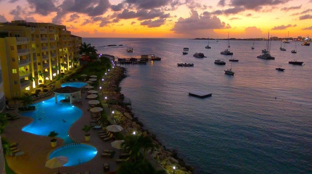 The sunsets from the upper balconies of the Simpson Bay Resort are breathtaking, and you even have a chance to see that elusive green flash.