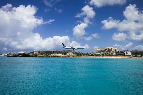 Moho Beach, Plane spotting