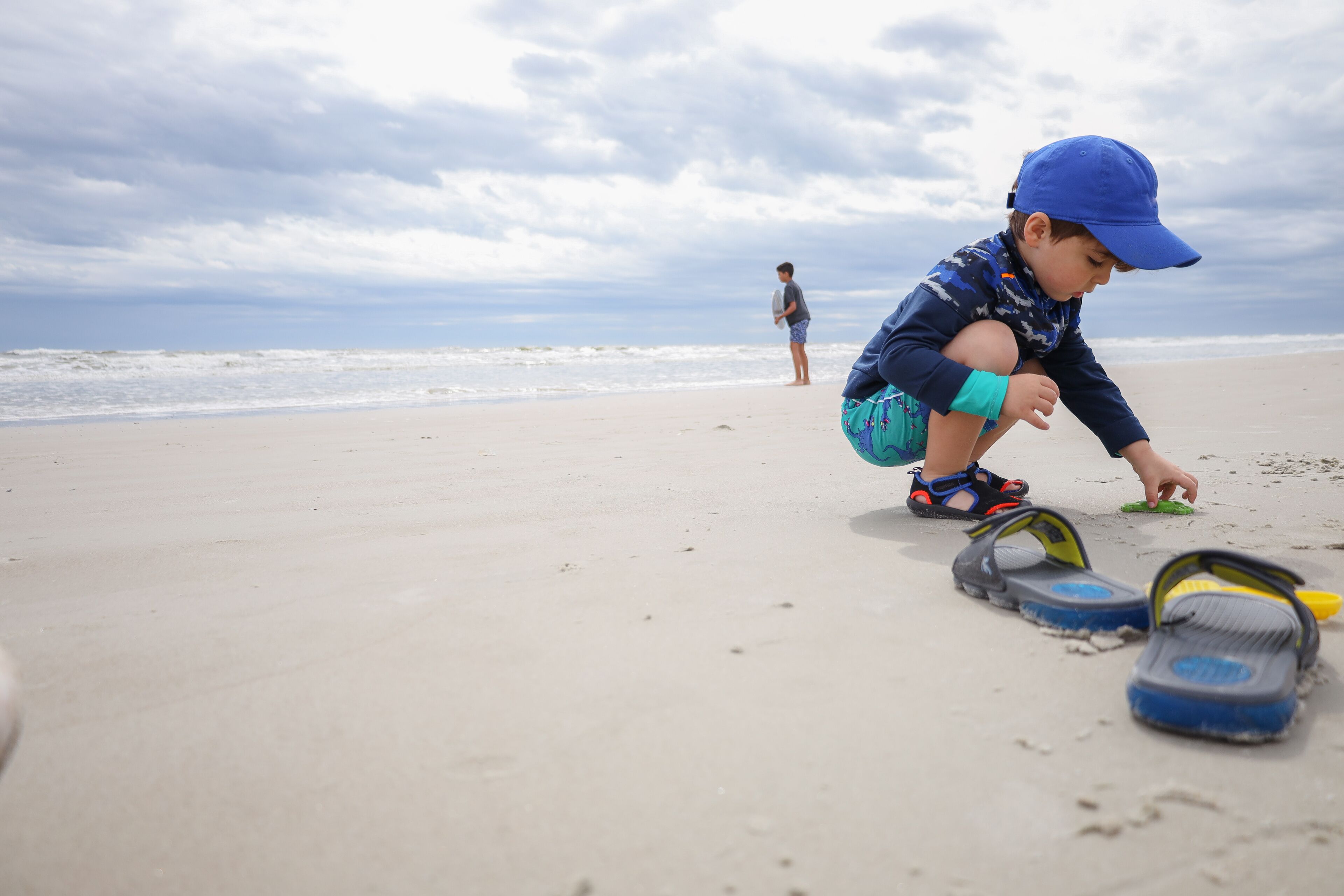 New Smyrna Beach is a Florida city south of Daytona Beach. It’s a surf hub known for its beaches, including nearby Canaveral National Seashore. The coastal Smyrna Dunes Park has views of Ponce Inlet a