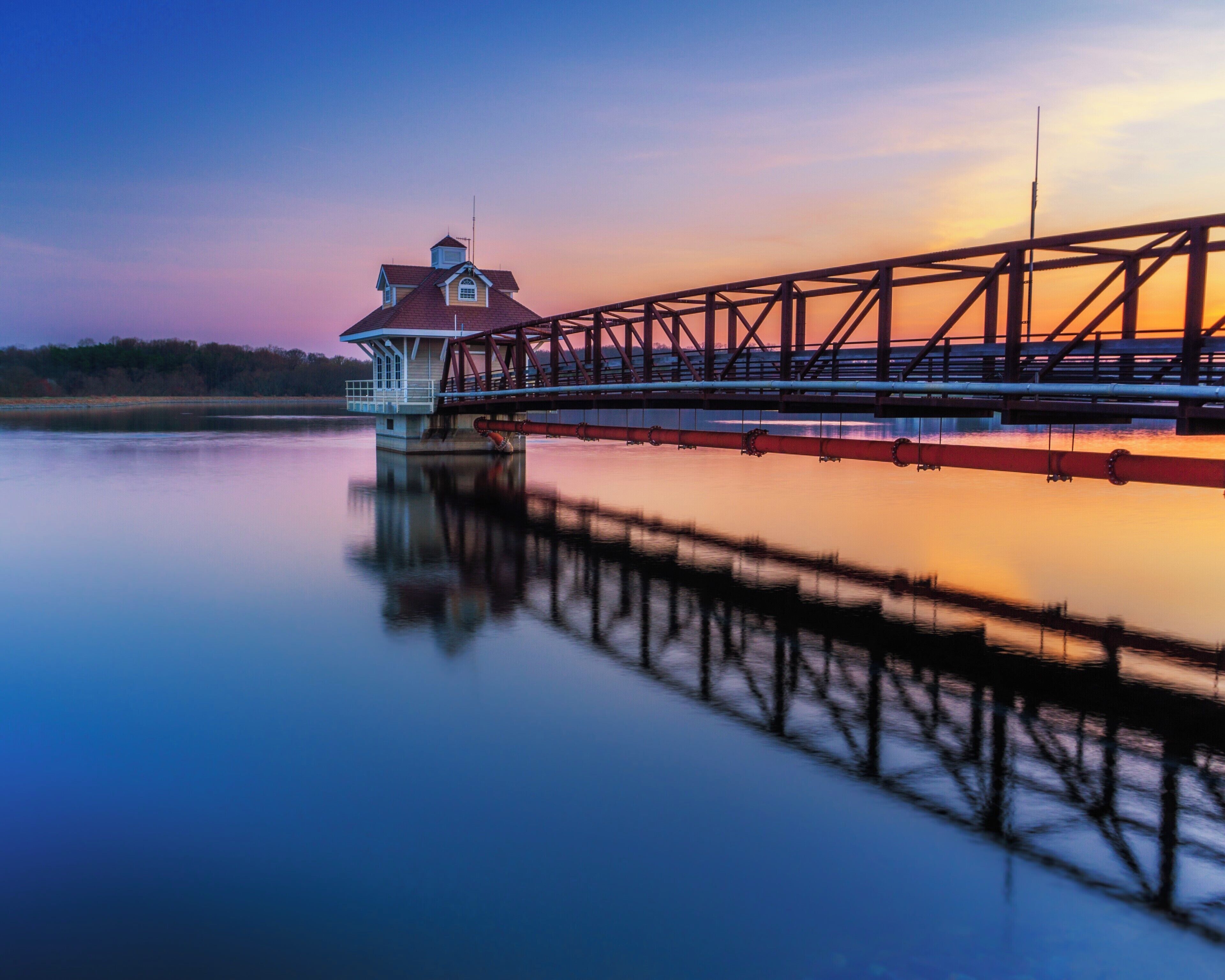 Sunrise at the Newark Reservoir creates some fantastic reflections.