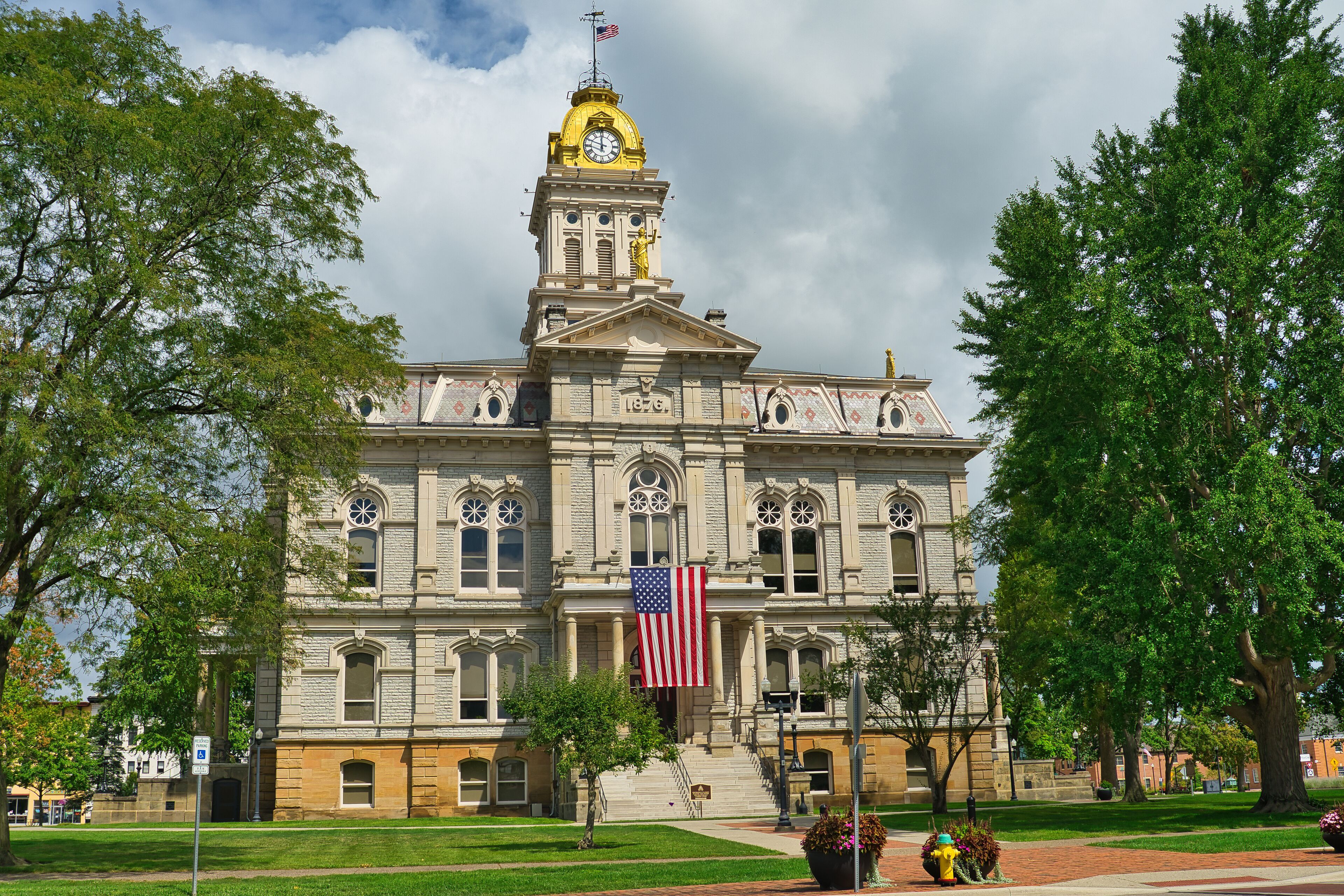 The Licking County courthouse in downtown  Newark Ohio USA 2024
