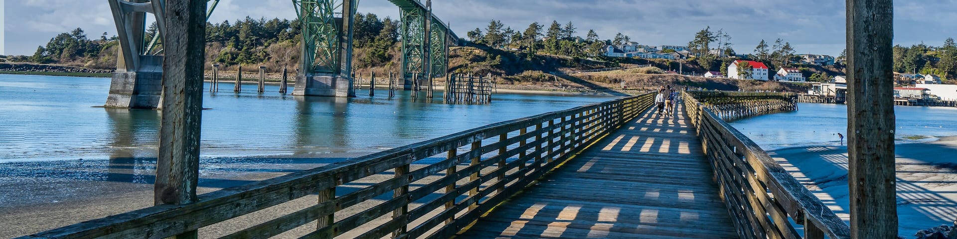 Port of Newport public fishing pier with yaquina bay bridge, at Newport Oregon