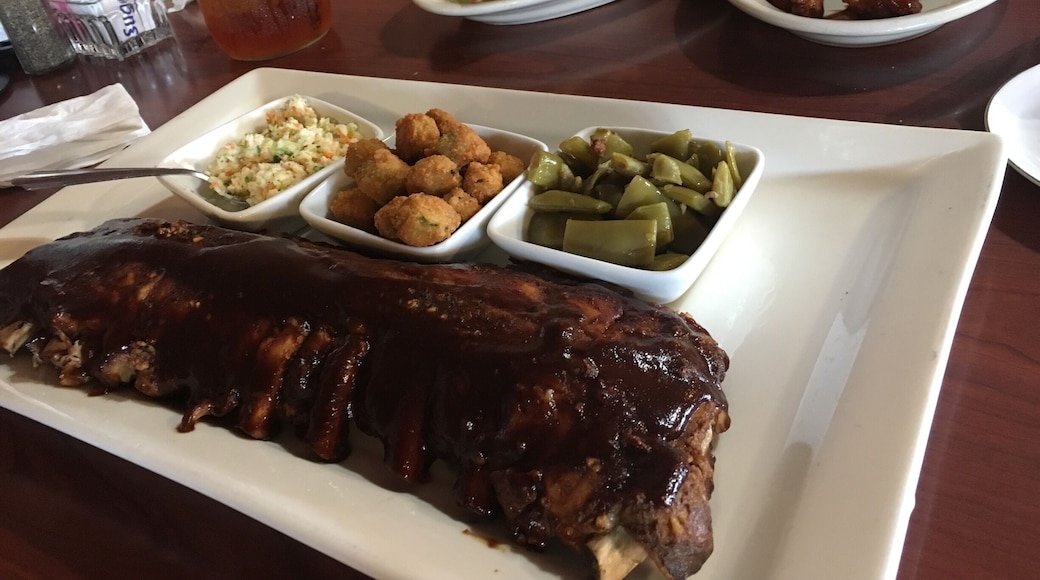 Hickory Ribs, honey BBQ and garlic Parmesan wings were to die for!!! The meat fell right off the bone! Sides were perfection as well! Highly recommend! Staff were all amazing! And don't forget about the sweet tea!