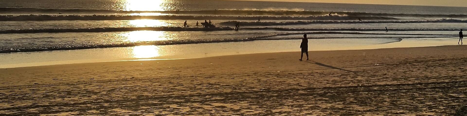 This sunset was taken just now at the beach fronting Bali Niksoma. #pinoyexpatinbali #thisishowweexplore #iamchristraveller