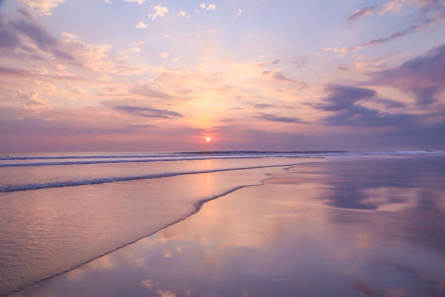 The sunsets in Legian are amazing every night! Head down to the beach and go find Bayu's Bar to have a Bintang as the sun sets on another day #goldenhour #waterlust #legian #bali #sunset