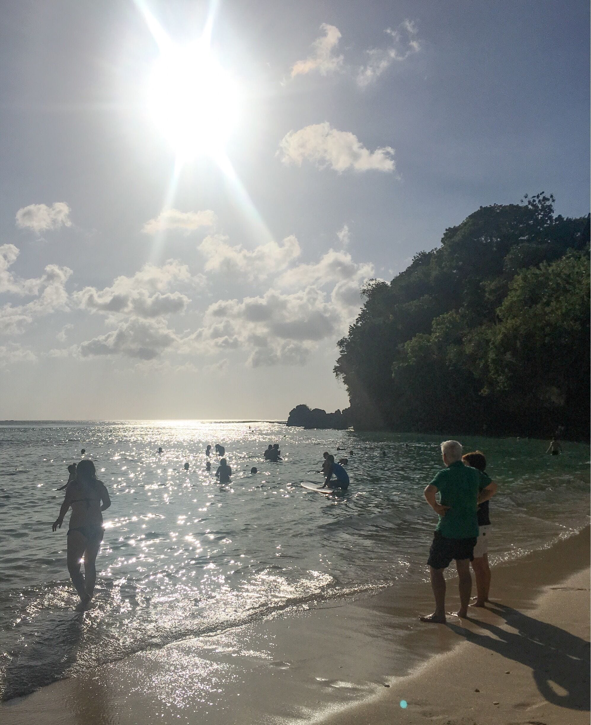 Hear the sound of the waves, just relax;

#BeachTips
#LifeatExpedia