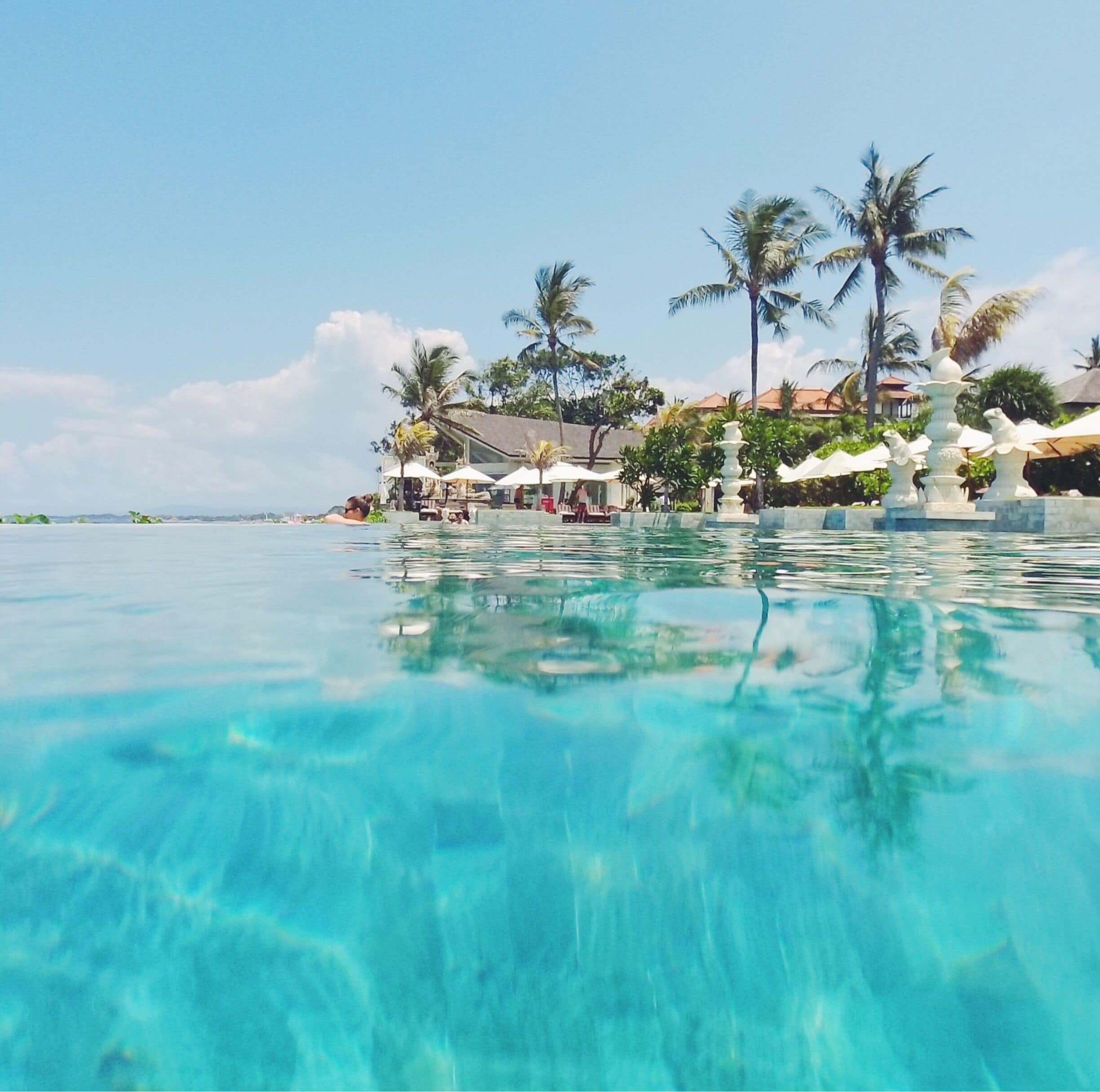 Nothing beats a good infinity pool. This one is right next to KuDeTa and perfect for those who want the bliss without the crowds. #LifeAtExpedia #BeachBound
