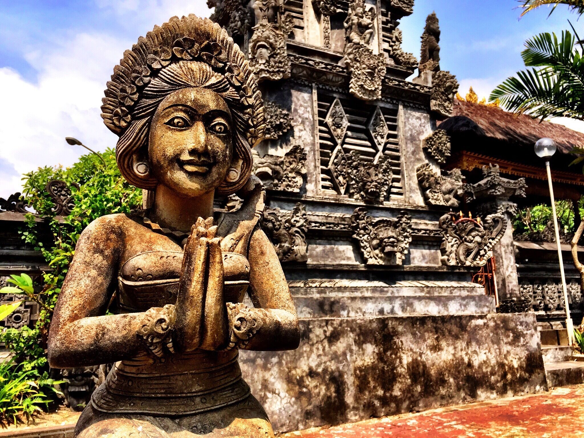 This small temple near the art market was a nice respite from the constant barrage of vendors trying to sell us stuff. It was a slow day when we visited and we seemed to be the only tourists for them to focus on. 