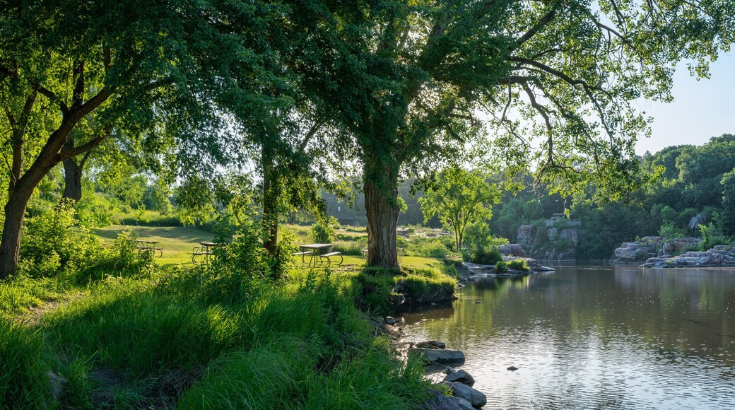 Have a picnic at Picturesque Palisades State Park in South Dakota - Split Rock Creek - near Sioux Falls