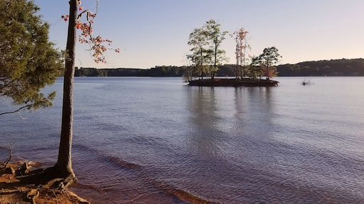 A scenic view of Lake Norman in North Carolina.