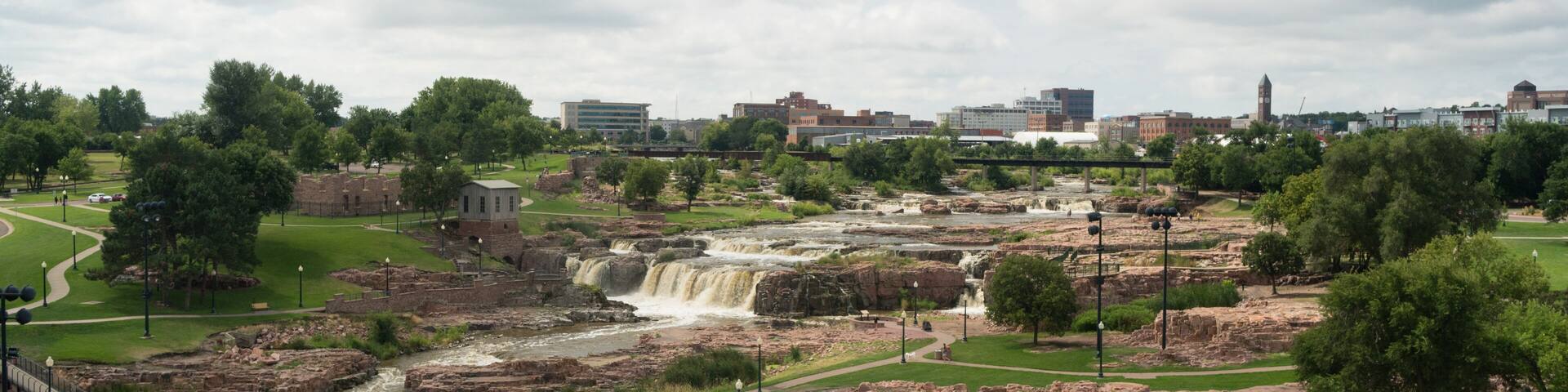 Water Flows Sioux Falls City Center Skyline South Dakota