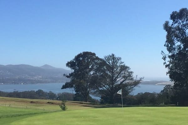 I loved this course so much and I'm sure I will visit to play again.
Staff is very professional and friendly, and course is in amazing condition. Above all was the views. Every hole gave a perfect panoramic view of the pacific.