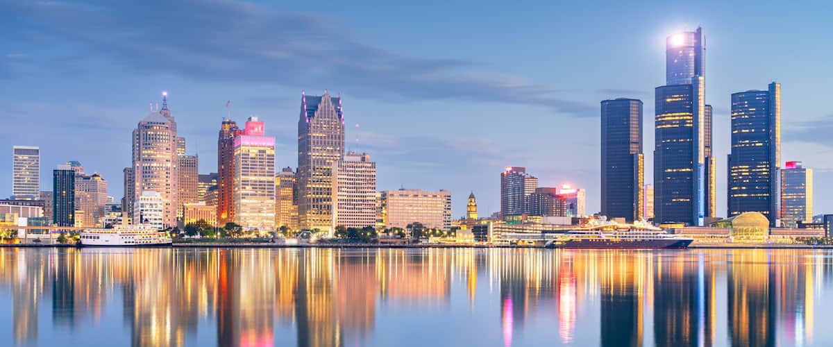 Detroit, Michigan, USA Skyline at Dawn