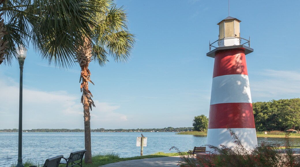 Small lighthouse at the Port of Mount Dora in Florida