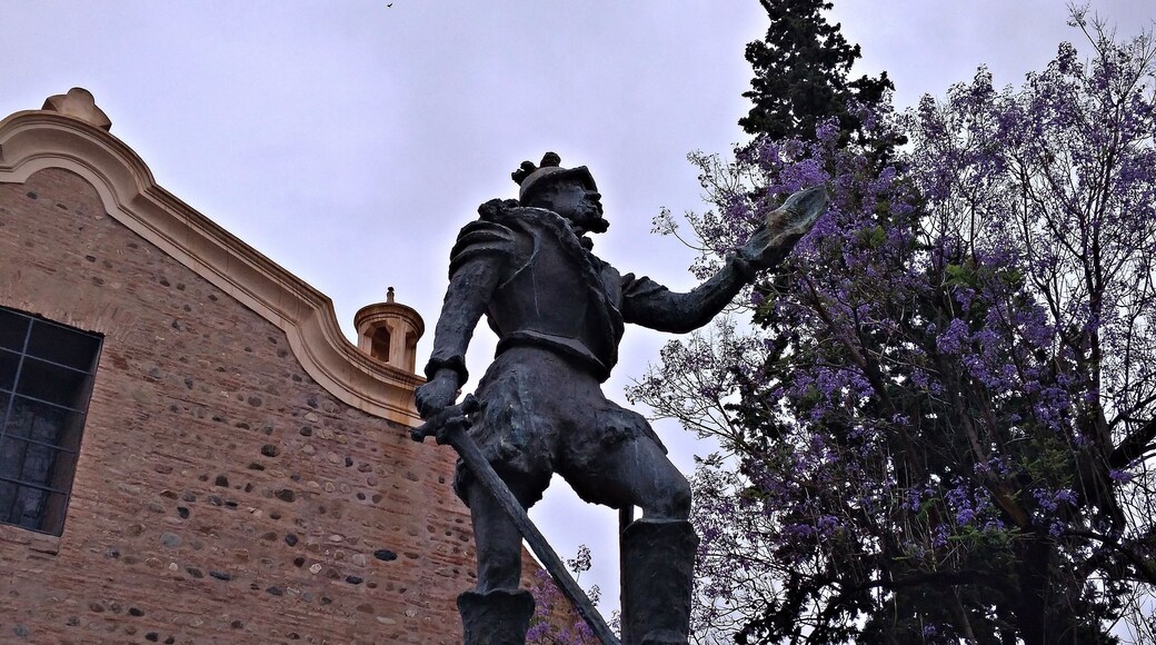 Sculpture of the founder of the city Don JerĂłnimo Luis de Cabrera, in the Plazoleta del Fundador. Located on the Santa Catalina Passage, behind the Cathedral, in the historic center of the city.
#TroveOnTuesday