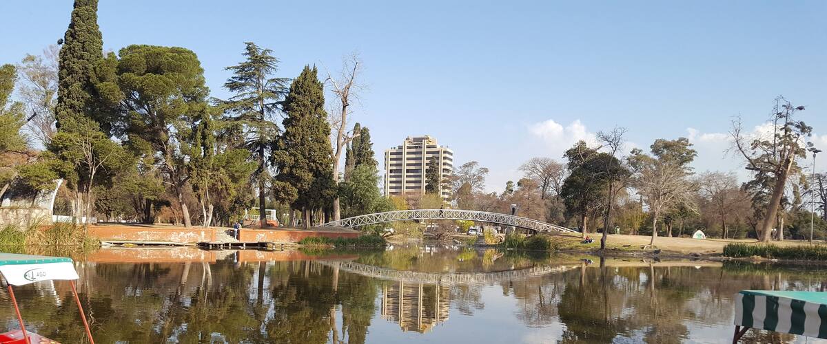 Calm boating lake in Cordoba