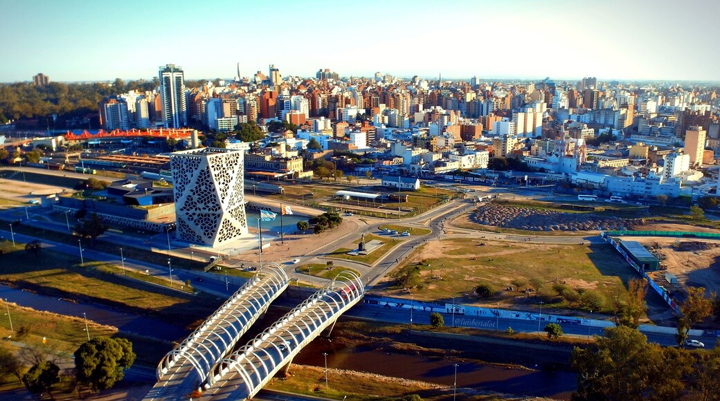 fotos aéreas tomadas desde un drone de la ciudad de Córdoba capital, Argentina.