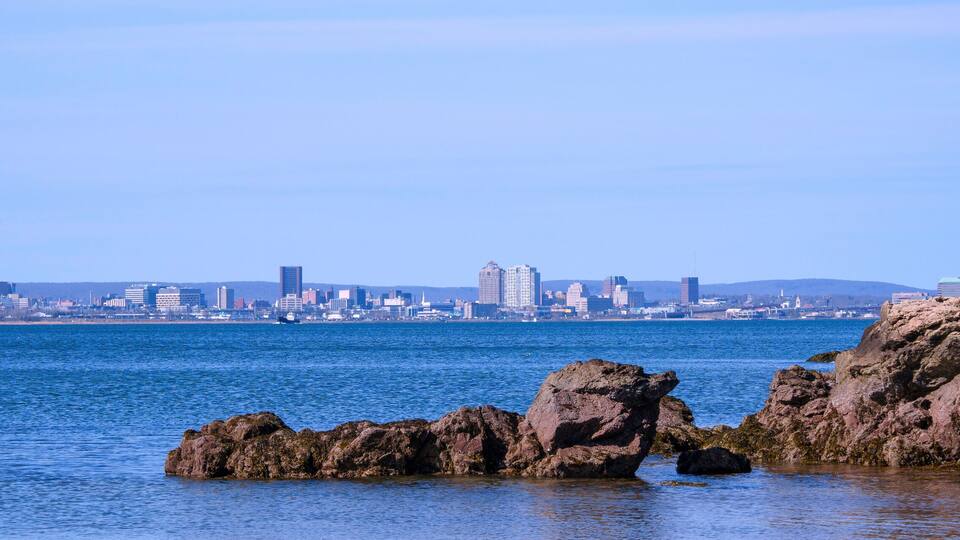 New Haven Harbor Seascape – Tranquil Distant Cityscape of New England from Lighthouse Point Park on Long Island Sound, Connecticut, USA