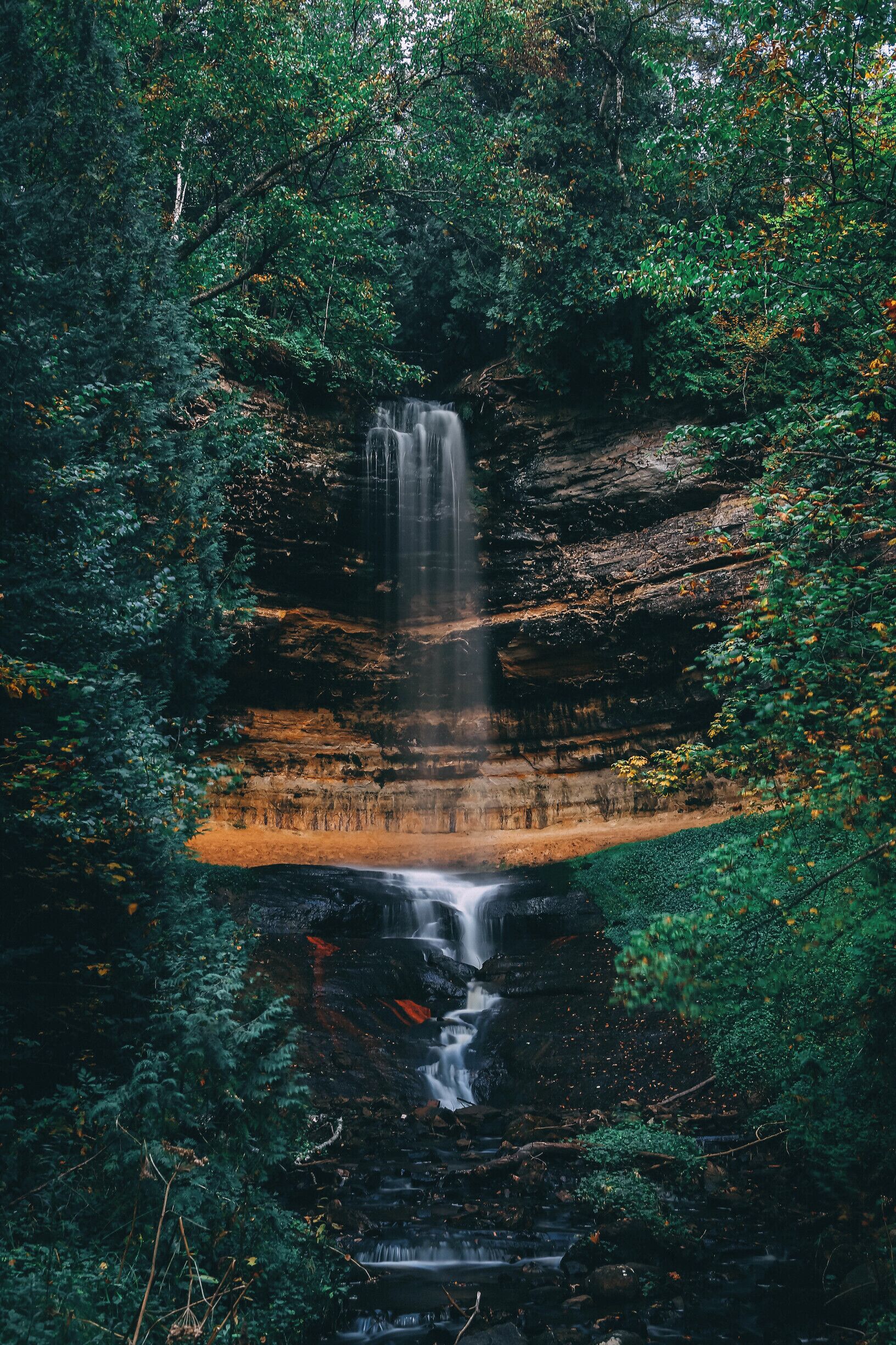 Beautiful waterfall with some fall colors starting to appear🍁