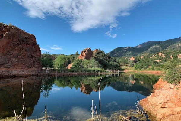 I cannot get enough of these beautiful red rocks. There are many different rock formations in this area.#trovember #outdoors #coloradosprings #colorado #redrocks #reflections