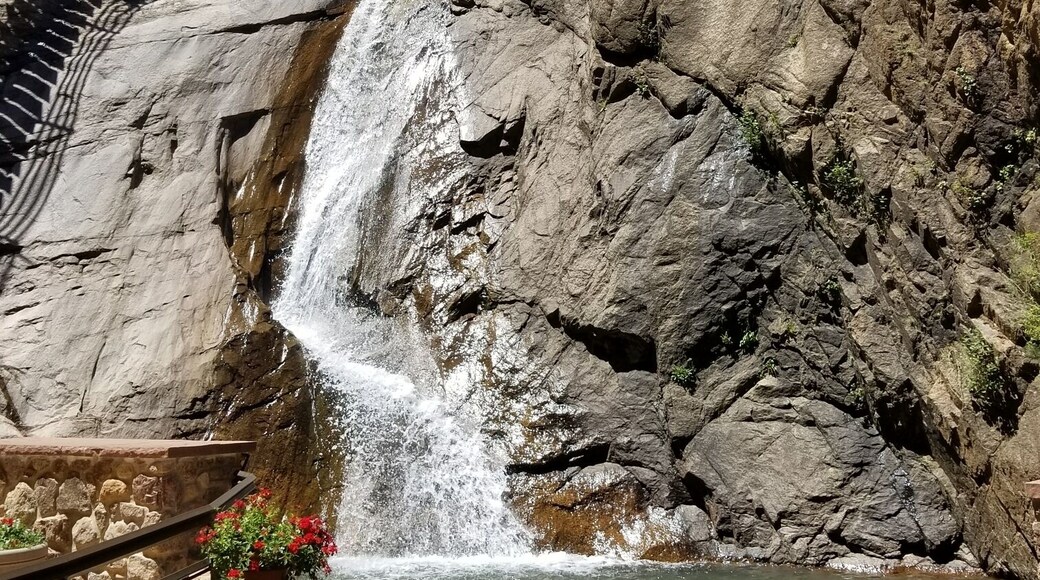 Make sure you are prepared for a long walk. Lots of areas for short hikes. Bring water! Beautiful!