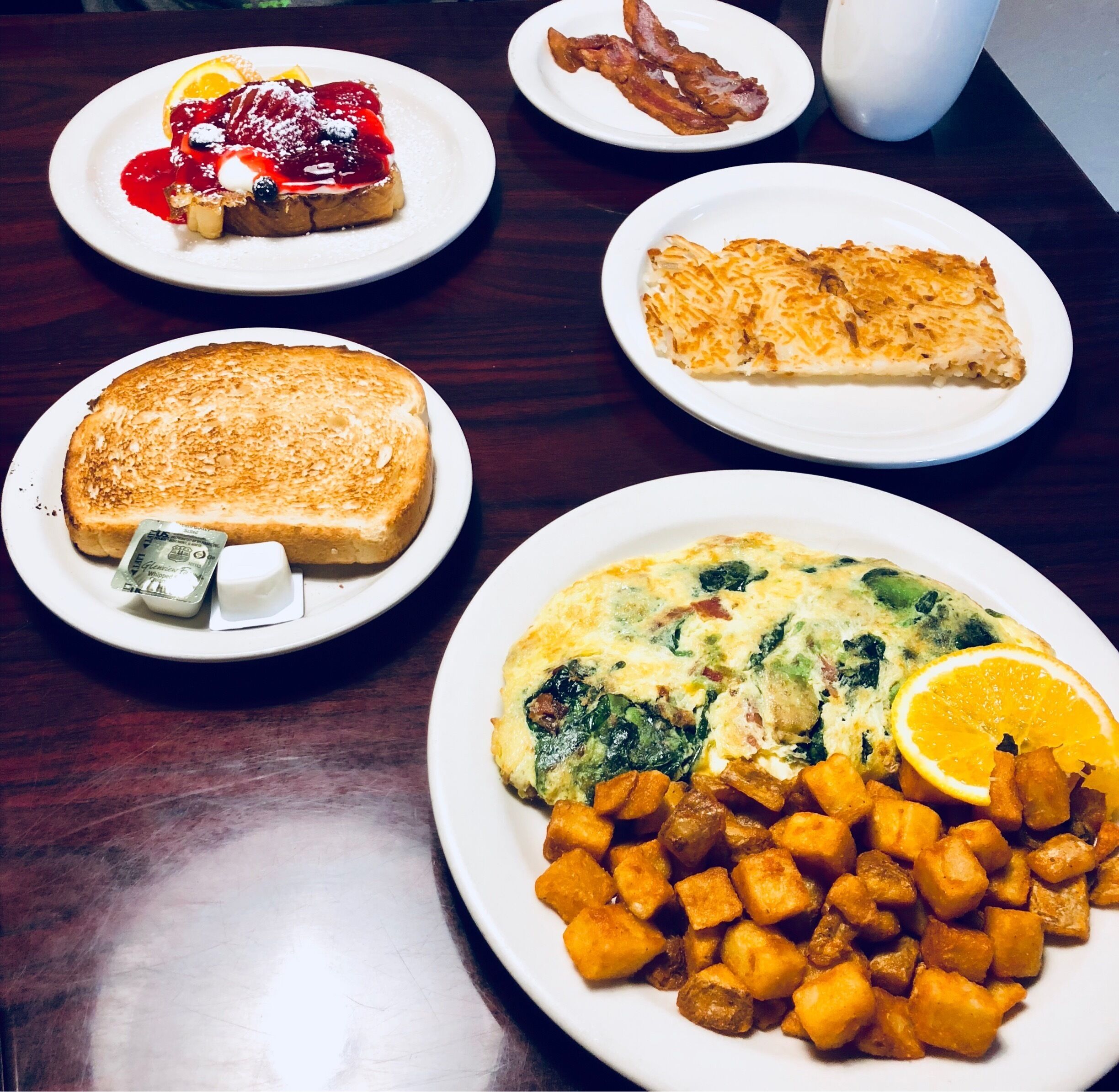 Very few places offer fancy food that ALSO tastes amazing AND doesn’t break your budget!