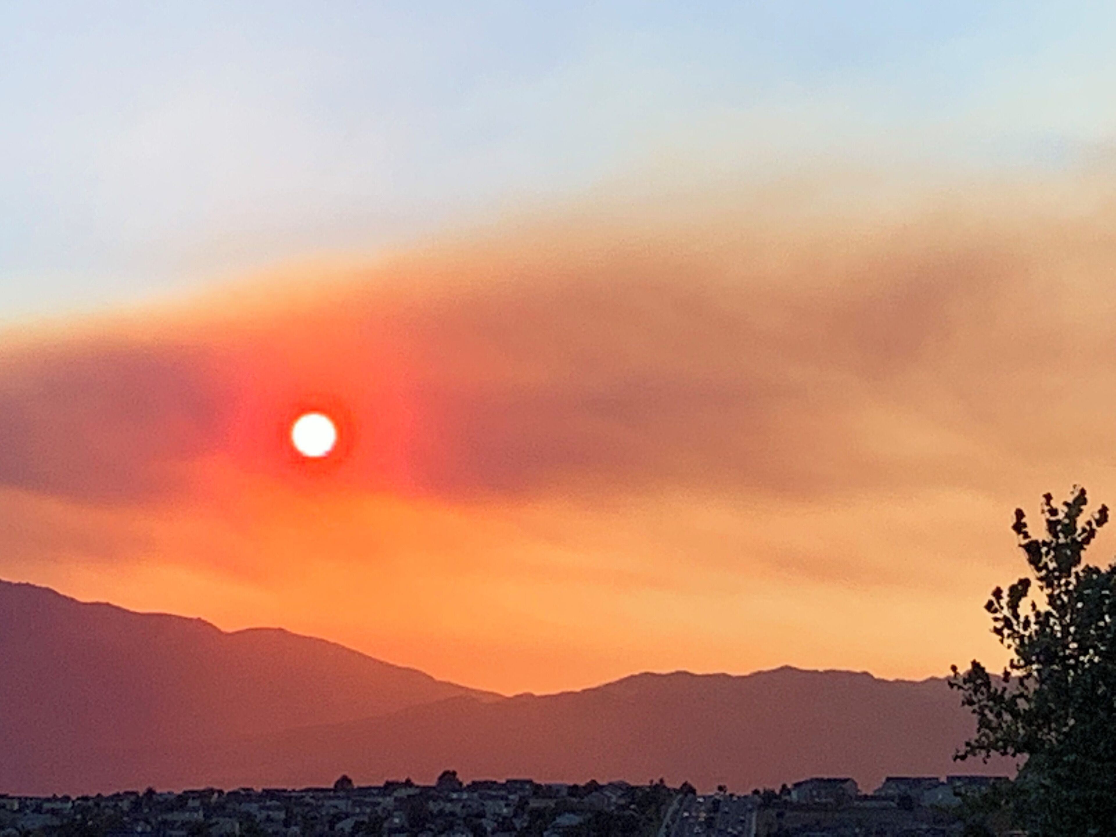 Unfortunately there is a fire just west of us, but it provided this amazing sunset last night.

#mothernature #sunset #sunsets #nature