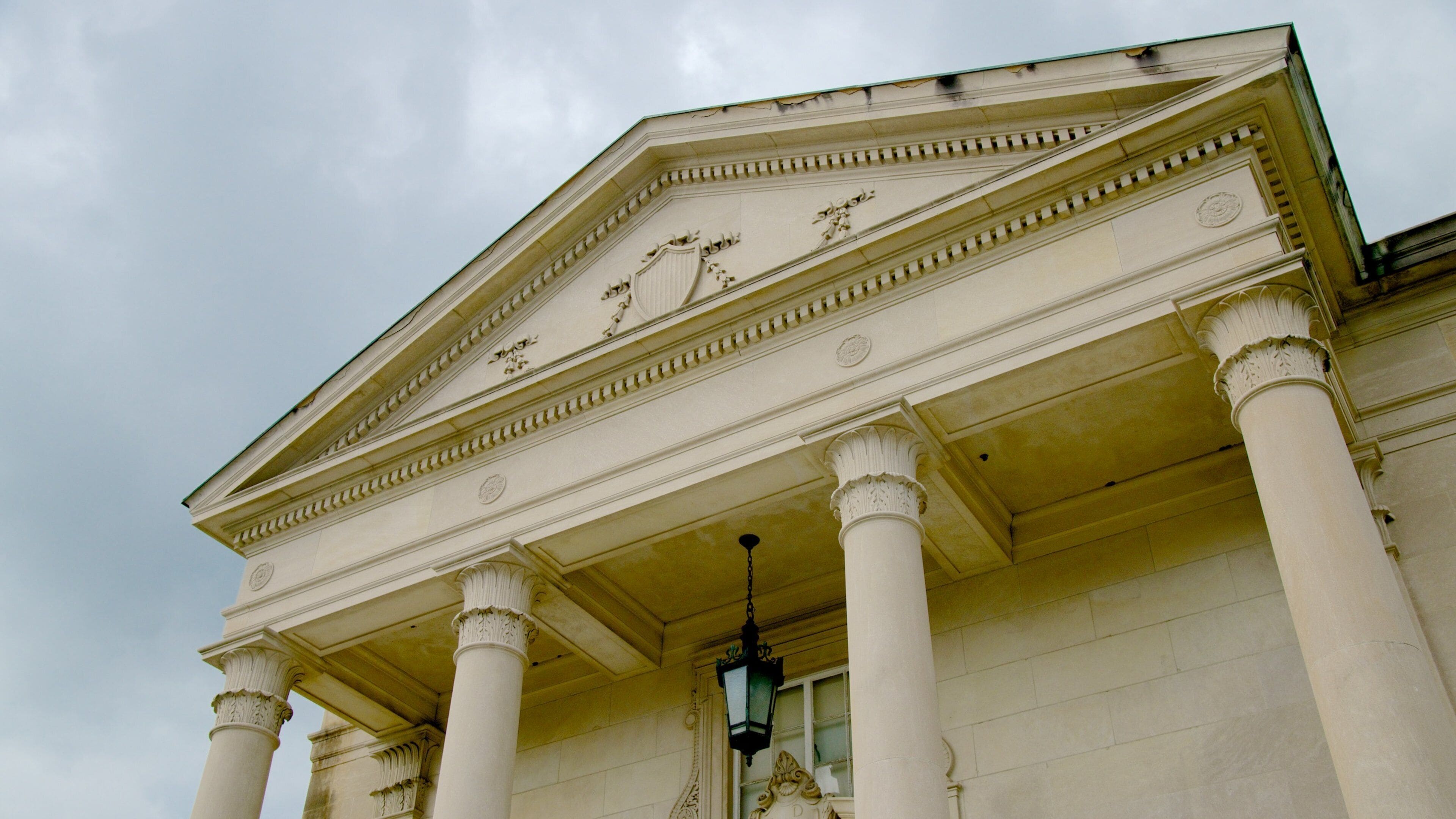 Mystic featuring heritage architecture