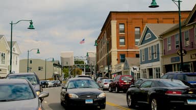 Mystic que incluye una ciudad