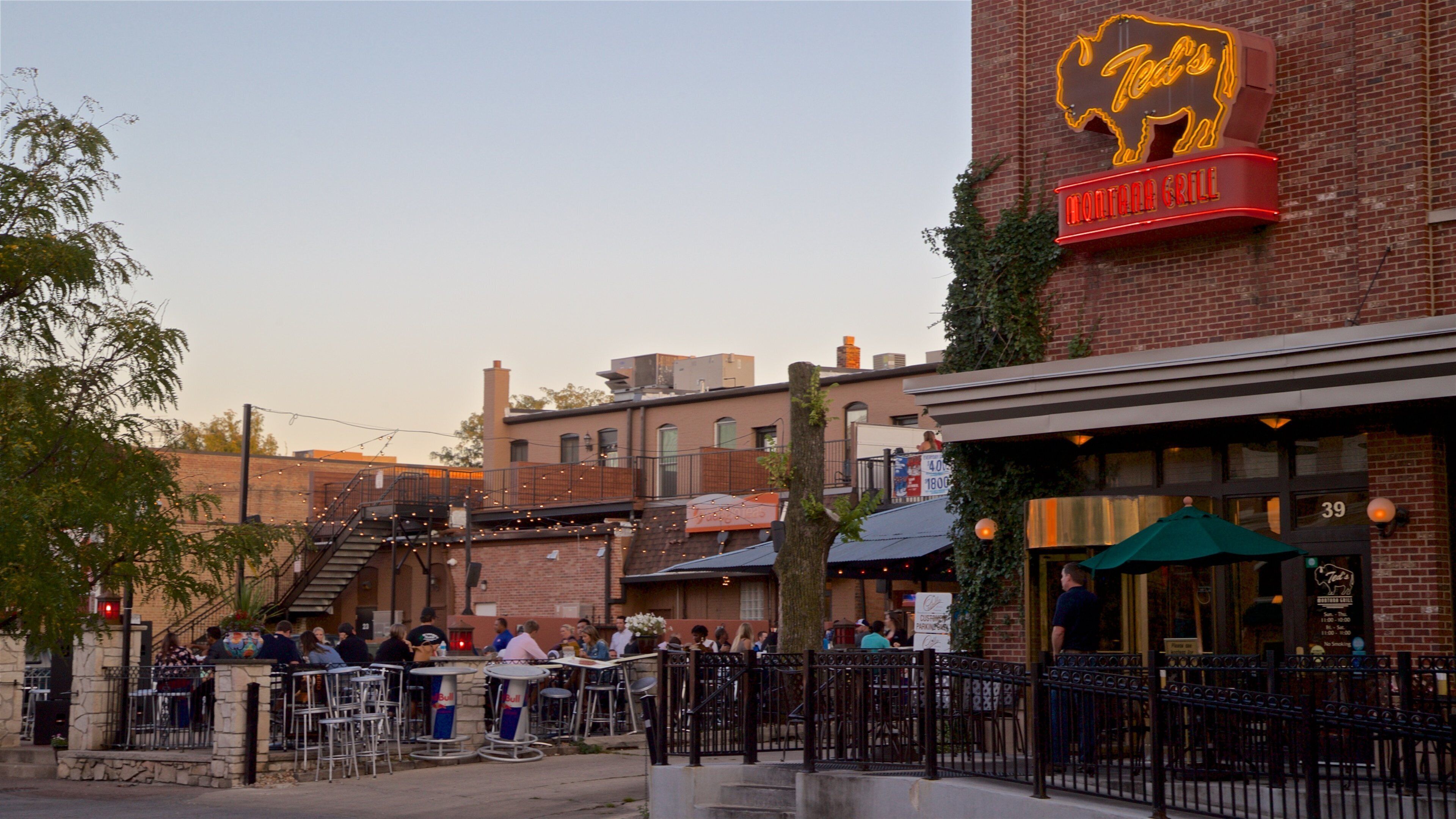 <h2>Los alojamientos para familias mejor calificados en Naperville</h2> 