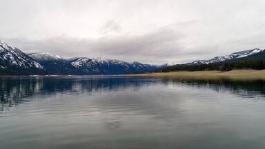 Foggy winter day at Cle Elum Lake, Washington State
