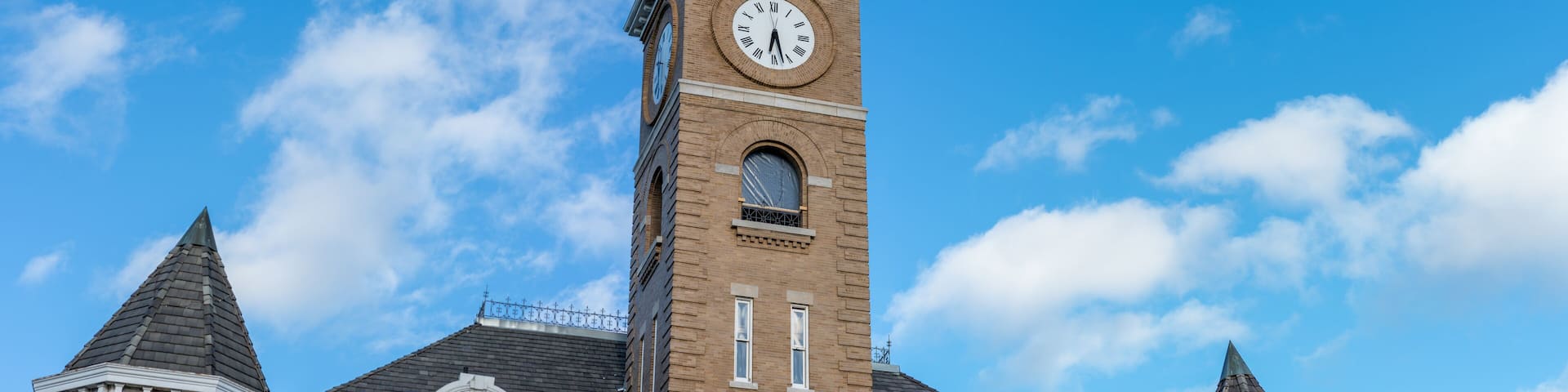 Historic Washington County Courthouse building in Fayetteville Arkansas, college ave, sunny summer day view